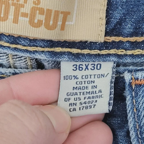 Y2K Old Navy's Boot-Cut Mens Jeans 36x30 Blue Ripped hem JCT - Picture 5 of 9